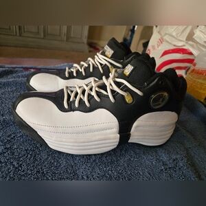 Nike Jordan Jumpman Team 1 Men's Basketball. 8.5